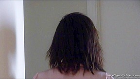 Sexy teen 18+ does professional cunnilingus to a horny milf
