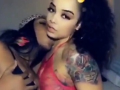 Ebony Amateur Lesbians Kissing and Squirting