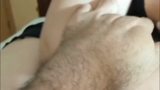 مغربية مكبوتة تحب تتناك من طيزها