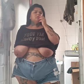BBW Smoking in the Service Area