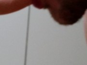 Guy close up sucking own cum from dildo - mec suce son sperme sur son gode