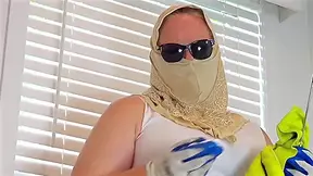 Clean Property In No Panties - Mini Skirt Maid Cleaning Lady Flashing Big Ass Close Up With Mini Dress, Bbw Ssbbw And Real Estate Agent