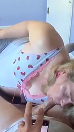 Hot MILF Chelsi Mari dons pretty LINGeRiE when she WANTS a MOUthfull