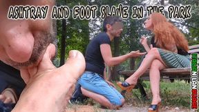 Ashtray and foot slave at the park - Posacenere e leccapiedi al parco HD