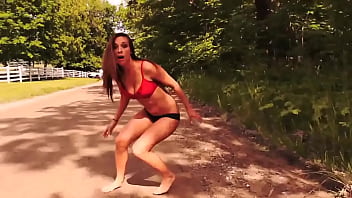 Lee Martin&#039_s The Midnight Hour - Say No More: Sexy Underwear Girl Running