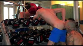 Jordan DAWSON fucked BAREBACK by PABLO BRAVO in the sport romm FULL HD CLIP