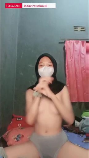 Bokep ABG Hijab Hitam Colmek Di Kamar