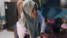 Fucking My Stepsister-in-law in the Kitchen Before Going to College