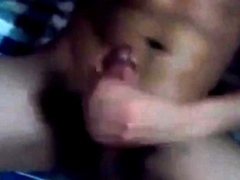 asian boy big cock wanking at night (1'52'')