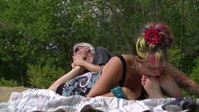 Sandpit foot licking (mp4)