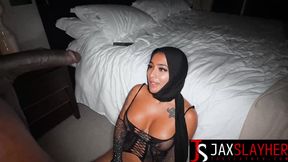 Beautiful Babe Yasmina Khan Invites BBC For Wild Sex