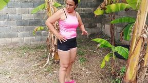 For walking in flip-flops he had to scratch his feet and legs (3)