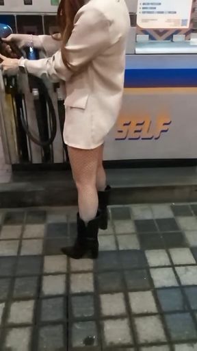 Put the petrol PUMP in my ass!