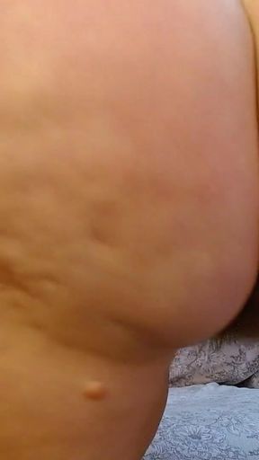 1360 Gilf DawnSkye1962 gives Juan a cock rating and Jerk off instructions   Clip 1