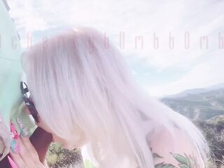 Giving a random stranger a oral job & some vagina on my morning hike