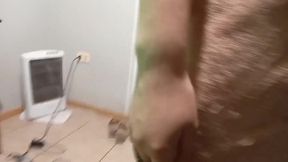 mi cunada osada se pasea en toalla y terminamos follando mientras mi esposa esta trabajando