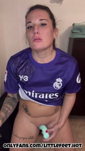 Footballer Girl⚽️ Smoking And MASTURBATING So Hard🔥