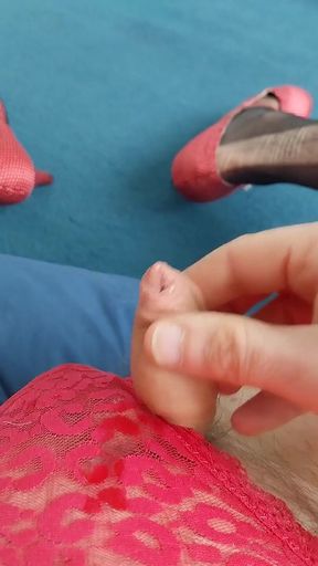 Cindy's Tiny Clit Tease & Cumshot