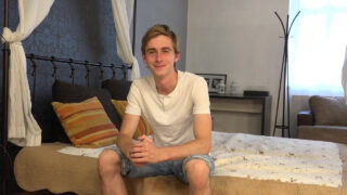 ゲイの売春婦が自慰行為をするソロガール映画