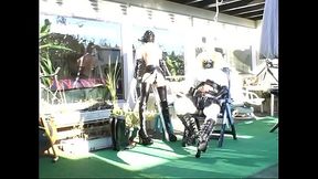 Roxina2007WorshipRubberSlave171007.WMV