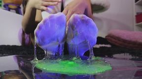 ? Slippery Foot Play ? [slime asmr] [messy] [squishing]