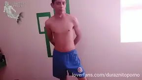 Antes de coger me enseña su verga y me dice lo que me voy a comer