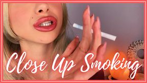 Close Up Smoking 720WMV