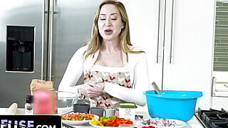 Stepson Fucks His Beautiful Stepmother During A Digital Interview For A Cooking Show - FreeUse