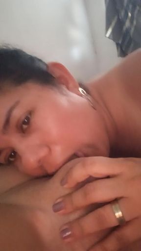 Delicious Blowjob From My Girlfriend Who Loves Hard Cock