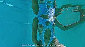 Camsoda - Amateur Teen Masturbates Underwater With Favorite Dildo