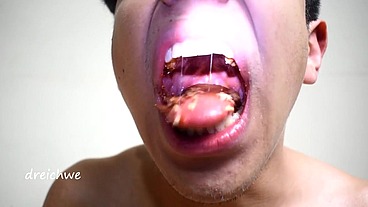 Eating episode 7