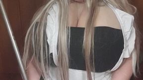 22mp4 CupKCindy as a roommaid it said using you with her hairy pussy and her huge tits she is rubbing her pussy masturbation