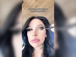 Gutsy Solo Coffee Shop Snatch Flash