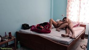 indian rich housewife fucking with delivery boy! husband don t know!