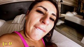 a baixinha da um show de sexo anal e esta prestes a virar a nova rainha do anal - aline chaveirinho