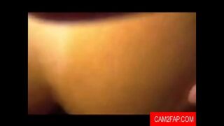 Dua amatir berahasia bergantian bercinta tanpa kondom