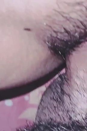 Fucking a Beautiful Sundanese Girl Her Moaning Makes Her Squirt Quickly