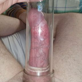 Electric vacuum penis pump