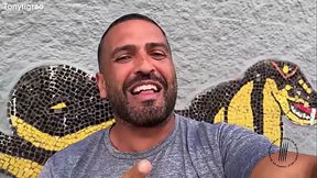 Tigr&atilde_o arrombando o c&uacute_ rosinha e a buceta rosinha da Charmille Roussenq