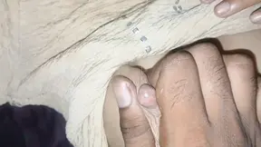 Two hot babes share a lovely pussy