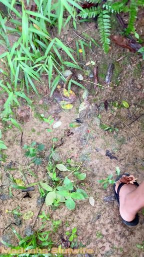 Outdoor Blowjob on Knees