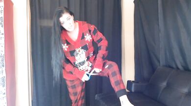 Milf Destroys Her Super Cute Holiday Sweater Set Cutting Holes