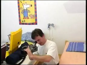 Elisa 18yo, Finds Stepmom&#039;s Hot Sextape