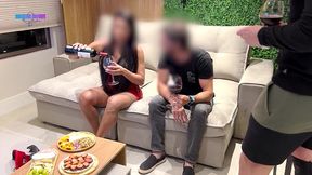 chamei meu namoradinho para tomar vinho em casa