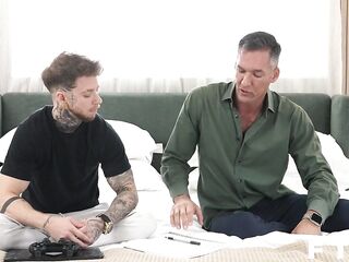 Silver Steele seduces Atlas Alexander after a massage