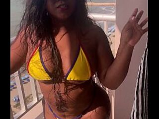 Colombian mother I'd like to fuck on the beaches of Cartagena