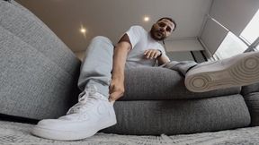 Matthew - Unaware 2 (POV Shrunken)