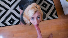 Smoking hot blonde is ready to do porn