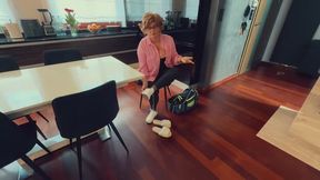 Nana's friend accommodates all day MP4