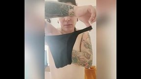 Update #144 (September 11, 2022) Putting on clothes to stay at home after taking a shower :)